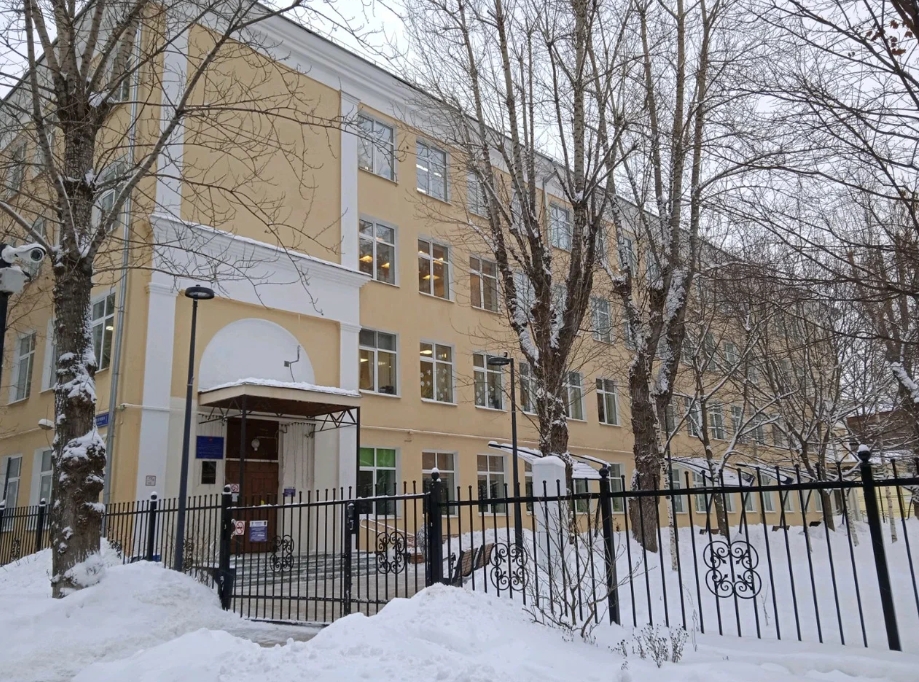 57-я школа, переулок Хользунова — ГБОУ Школа № 57