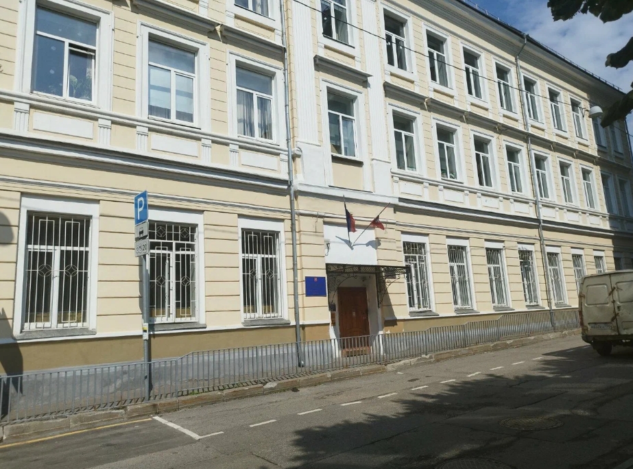57-я школа, Малый Знаменский — ГБОУ Школа № 57